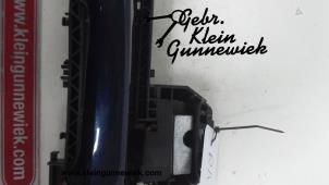 Gebruikte Deurgreep 4Deurs rechts-achter Mercedes B-Klasse Prijs € 35,00 Margeregeling aangeboden door Gebr.Klein Gunnewiek Ho.BV