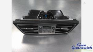 Gebruikte Luchtrooster Dashboard Mercedes E-Klasse Prijs op aanvraag aangeboden door Klein Gunnewiek Autodemontage & Motorentechniek