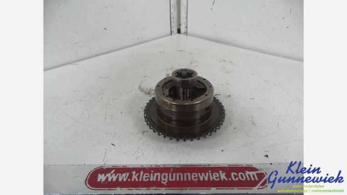 Gebruikte Nokkenas Verstelling Mercedes GLA Prijs € 126,00 Margeregeling aangeboden door Klein Gunnewiek Autodemontage & Motorentechniek