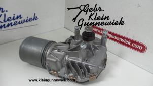 Gebruikte Ruitenwissermotor voor Mercedes C-Klasse Prijs op aanvraag aangeboden door Gebr.Klein Gunnewiek Ho.BV