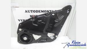 Gebruikte Ruitmechaniek 4Deurs rechts-achter Mercedes ML-Klasse Prijs € 30,00 Margeregeling aangeboden door Klein Gunnewiek Autodemontage & Motorentechniek