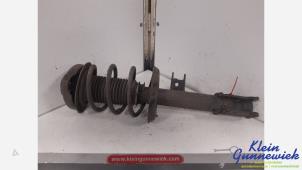 Gebruikte Mac Phersonpoot rechts-voor Mercedes B-Klasse Prijs € 75,00 Margeregeling aangeboden door Klein Gunnewiek Autodemontage & Motorentechniek