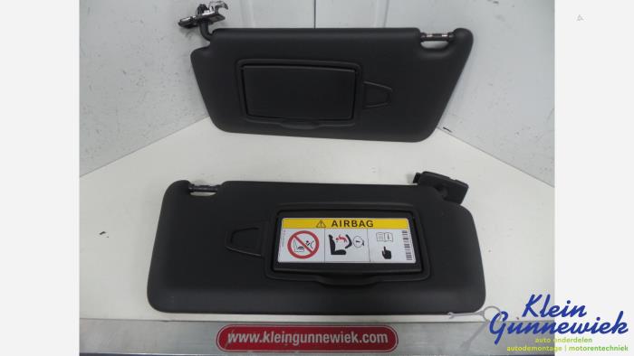 Gebruikte Zonneklep set Mercedes CLA Prijs € 46,00 Margeregeling aangeboden door Klein Gunnewiek Autodemontage & Motorentechniek