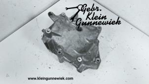 Gebruikte Dynamosteun onder Mercedes C-Klasse Prijs € 30,00 Margeregeling aangeboden door Klein Gunnewiek Autodemontage & Motorentechniek