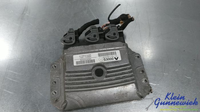 Gebruikte Inspuitcomputer Renault Clio Prijs € 52,00 Margeregeling aangeboden door Klein Gunnewiek Autodemontage & Motorentechniek