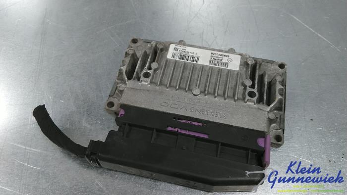 Gebruikte Computer Automatische Bak Renault Clio Prijs € 76,00 Margeregeling aangeboden door Klein Gunnewiek Autodemontage & Motorentechniek