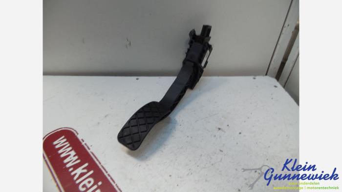 Gaspedaalpositie Sensor van een Volkswagen E-Up 2014