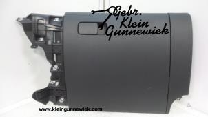 Gebruikte Dashboardkastje Volkswagen E-Up Prijs € 35,00 Margeregeling aangeboden door Gebr.Klein Gunnewiek Ho.BV