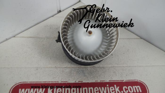 Kachel Ventilatiemotor van een Volkswagen E-Up 2015