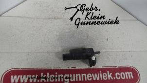 Gebruikte Ruitensproeierpomp voor Volkswagen E-Up Prijs € 15,00 Margeregeling aangeboden door Gebr.Klein Gunnewiek Ho.BV