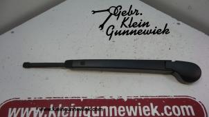 Gebruikte Ruitenwisserarm achter Volkswagen E-Up Prijs € 15,00 Margeregeling aangeboden door Gebr.Klein Gunnewiek Ho.BV
