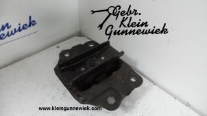 Gebruikte Versnellingsbak Steun Volkswagen E-Up Prijs op aanvraag aangeboden door Gebr.Klein Gunnewiek Ho.BV