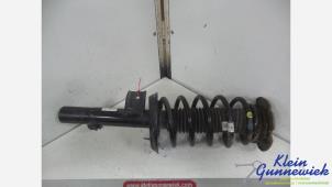 Gebruikte Mac Phersonpoot rechts-voor Landrover Range Rover Prijs € 175,00 Margeregeling aangeboden door Klein Gunnewiek Autodemontage & Motorentechniek