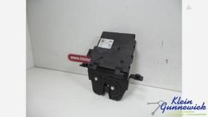 Gebruikte Slotmechaniek Achterklep Landrover Range Rover Prijs € 36,00 Margeregeling aangeboden door Klein Gunnewiek Autodemontage & Motorentechniek