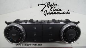 Gebruikte Kachel Bedieningspaneel Mercedes SLK Prijs op aanvraag aangeboden door Gebr.Klein Gunnewiek Ho.BV