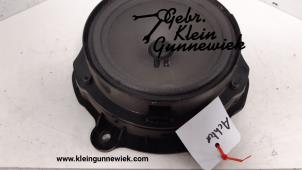 Gebruikte Speaker Mercedes X-Klasse Prijs op aanvraag aangeboden door Gebr.Klein Gunnewiek Ho.BV