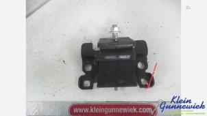 Gebruikte Motorrubber Mercedes X-Klasse Prijs € 50,00 Margeregeling aangeboden door Klein Gunnewiek Autodemontage & Motorentechniek