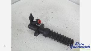 Gebruikte Koppeling Hulp Cilinder Opel Crossland X Prijs € 30,00 Margeregeling aangeboden door Klein Gunnewiek Autodemontage & Motorentechniek