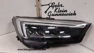 Gebruikte Rechter Koplamp Opel Crossland X Prijs € 150,00 Margeregeling aangeboden door Gebr.Klein Gunnewiek Ho.BV
