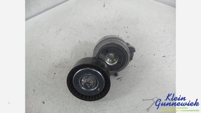 Gebruikte Spanrol Multiriem Opel Crossland X Prijs € 21,00 Margeregeling aangeboden door Klein Gunnewiek Autodemontage & Motorentechniek