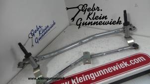 Gebruikte Ruitenwis Mechaniek Opel Crossland X Prijs op aanvraag aangeboden door Gebr.Klein Gunnewiek Ho.BV