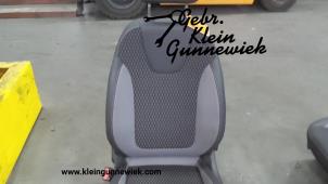 Gebruikte Voorstoel links Opel Crossland X Prijs op aanvraag aangeboden door Gebr.Klein Gunnewiek Ho.BV