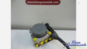 Gebruikte ABS Pomp Renault Modus Prijs € 20,00 Margeregeling aangeboden door Klein Gunnewiek Autodemontage & Motorentechniek