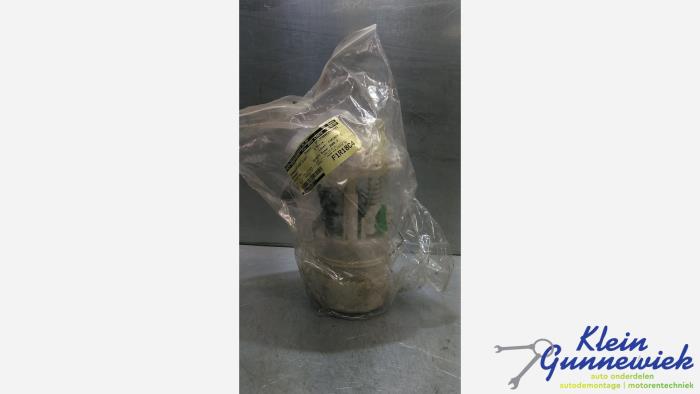 Gebruikte Tank element Pomp Renault Modus Prijs € 52,00 Margeregeling aangeboden door Klein Gunnewiek Autodemontage & Motorentechniek