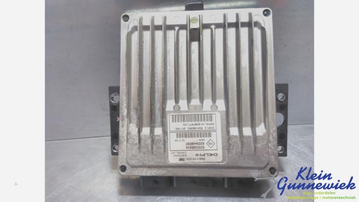 Inspuitcomputer van een Renault Modus 2005