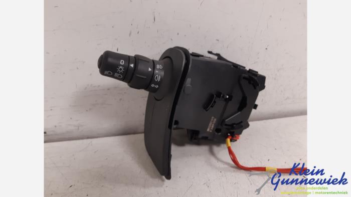 Richtingaanwijzer Schakelaar van een Renault Modus 2010