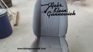 Gebruikte Voorstoel links Renault Modus Prijs op aanvraag aangeboden door Gebr.Klein Gunnewiek Ho.BV
