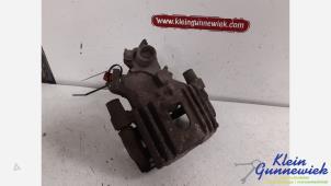 Gebruikte Remklauw (Tang) rechts-achter BMW Mini One Prijs € 40,00 Margeregeling aangeboden door Klein Gunnewiek Autodemontage & Motorentechniek