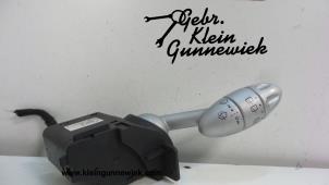 Gebruikte Schakelaar Ruitenwisser BMW Mini One Prijs € 25,00 Margeregeling aangeboden door Gebr.Klein Gunnewiek Ho.BV