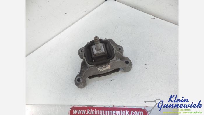 Gebruikte Versnellingsbak Steun Mini ONE Prijs € 18,00 Margeregeling aangeboden door Klein Gunnewiek Autodemontage & Motorentechniek