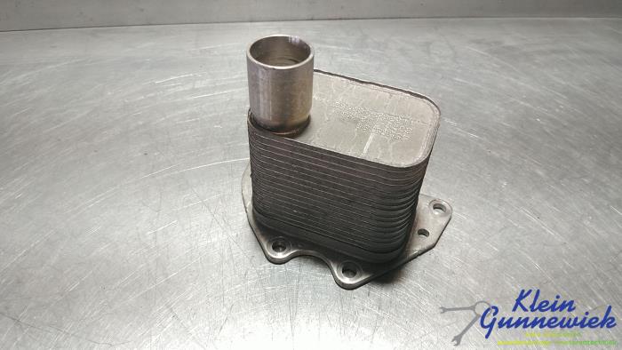 Oliekoeler van een Opel Astra 2012