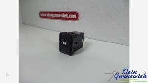 Gebruikte Schakelaar Nissan X-Trail Prijs € 15,00 Margeregeling aangeboden door Klein Gunnewiek Autodemontage & Motorentechniek