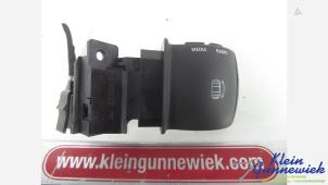 Gebruikte Schakelaar Renault Megane Prijs € 15,00 Margeregeling aangeboden door Klein Gunnewiek Autodemontage & Motorentechniek