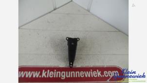 Gebruikte Schakelaar Ford Focus Prijs € 10,00 Margeregeling aangeboden door Klein Gunnewiek Autodemontage & Motorentechniek