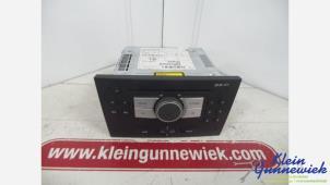 Gebruikte Radio CD Speler Opel Corsa Prijs € 50,00 Margeregeling aangeboden door Klein Gunnewiek Autodemontage & Motorentechniek