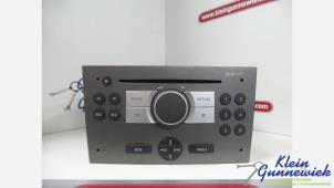 Gebruikte Radio CD Speler Opel Meriva Prijs € 65,00 Margeregeling aangeboden door Klein Gunnewiek Autodemontage & Motorentechniek