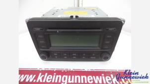 Gebruikte Radio CD Speler Volkswagen Passat Prijs € 45,00 Margeregeling aangeboden door Klein Gunnewiek Autodemontage & Motorentechniek