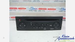 Gebruikte Radio CD Speler Renault Clio Prijs € 75,00 Margeregeling aangeboden door Klein Gunnewiek Autodemontage & Motorentechniek
