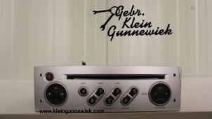 Gebruikte Radio CD Speler Renault Modus Prijs € 45,00 Margeregeling aangeboden door Gebr.Klein Gunnewiek Ho.BV