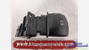 Gebruikte Schakelaar Renault Megane Prijs € 15,00 Margeregeling aangeboden door Klein Gunnewiek Autodemontage & Motorentechniek