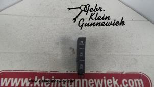 Gebruikte Schakelaar Volkswagen Golf Prijs € 20,00 Margeregeling aangeboden door Gebr.Klein Gunnewiek Ho.BV