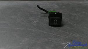 Gebruikte Schakelaar Skoda Fabia Prijs € 10,00 Margeregeling aangeboden door Klein Gunnewiek Autodemontage & Motorentechniek