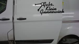 Gebruikte Schuifdeur links Ford Transit Custom Prijs € 250,00 Margeregeling aangeboden door Gebr.Klein Gunnewiek Ho.BV