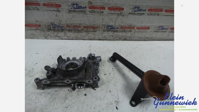 Gebruikte Oliepomp Ford C-Max Prijs € 94,00 Margeregeling aangeboden door Klein Gunnewiek Autodemontage & Motorentechniek