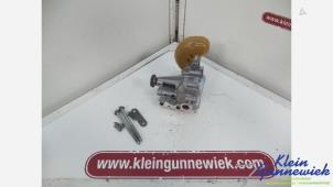 Gebruikte Oliepomp Renault Clio Prijs € 40,00 Margeregeling aangeboden door Klein Gunnewiek Autodemontage & Motorentechniek