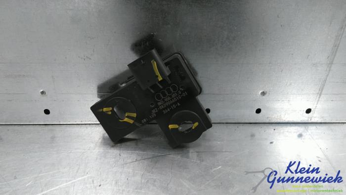 Gebruikte Computer Diversen Volkswagen E-Golf Prijs € 30,00 Margeregeling aangeboden door Klein Gunnewiek Autodemontage & Motorentechniek